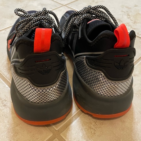 Adidas ZX 2K Boost MARVEL 'Stark Industries' IRON MAN Sneakers Like New Size 7 - Picture 4 of 14